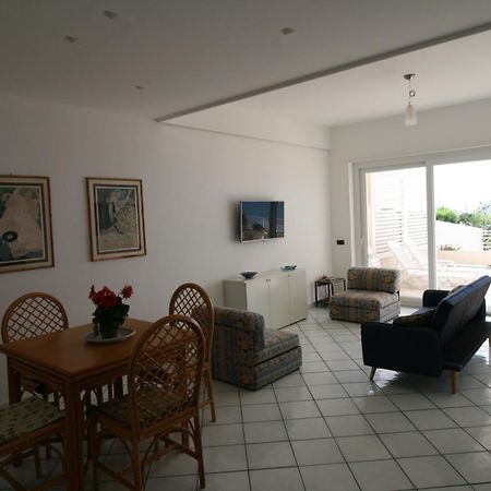 Villa Laura - Sul Mare Pizzo  Exteriör bild