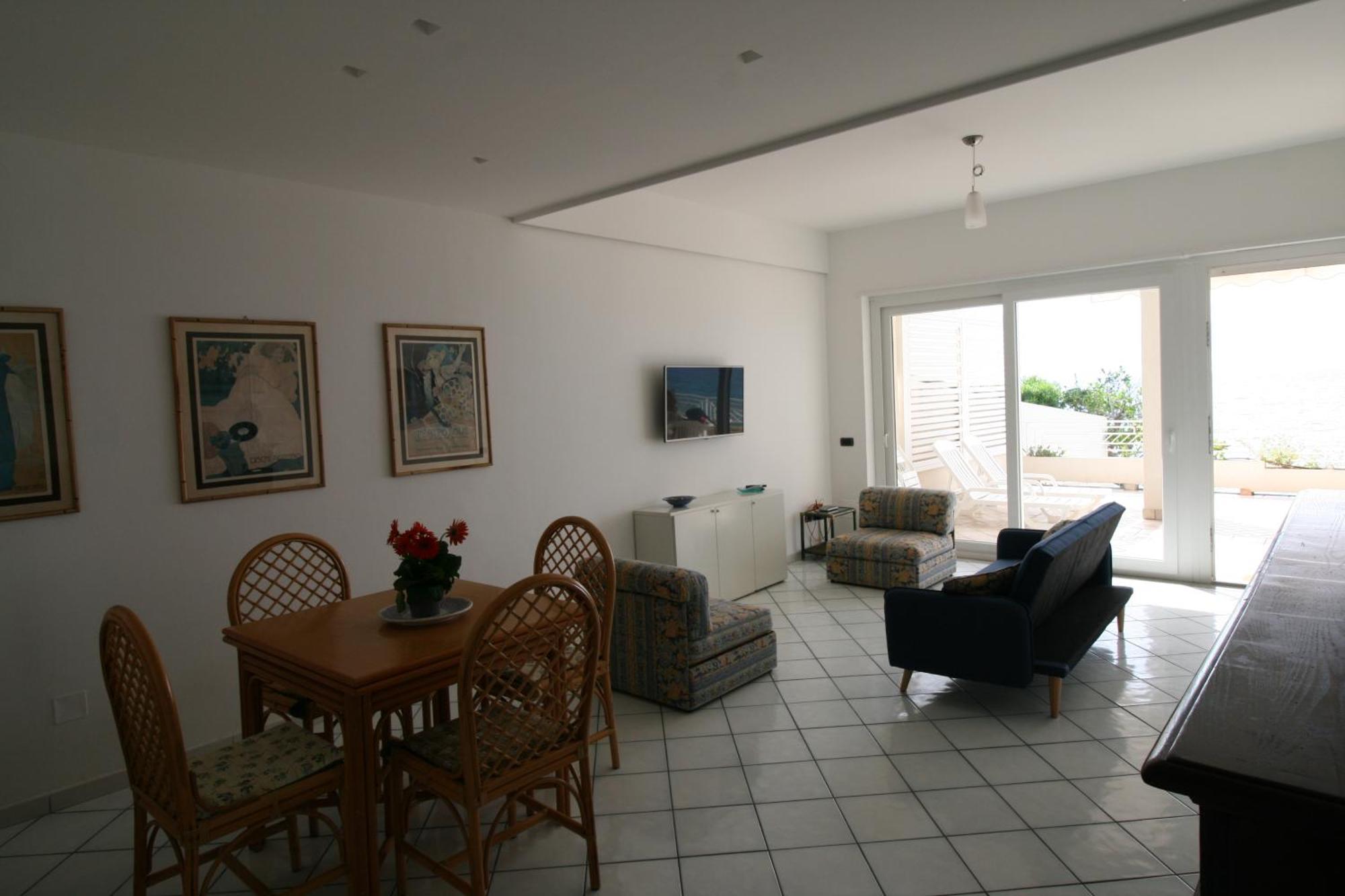 Villa Laura - Sul Mare Pizzo  Exteriör bild